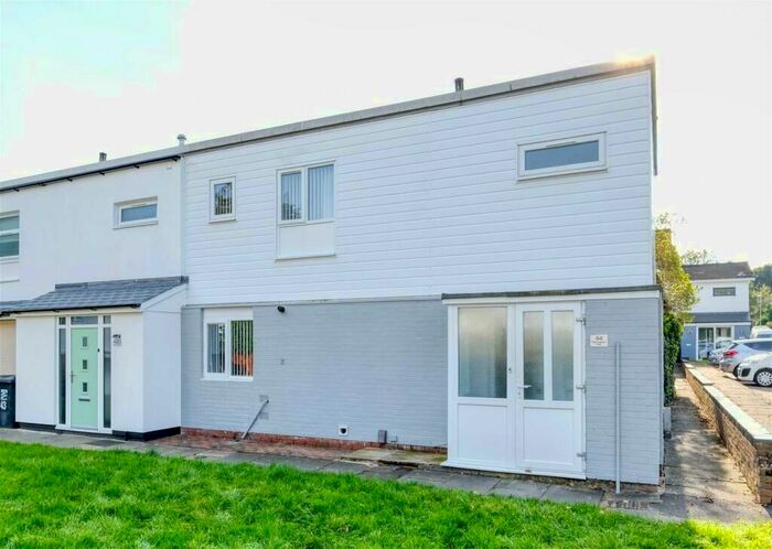 4 Bedroom End Of Terrace House To Rent In Belbroughton Close, Redditch, Worcestershire, B98