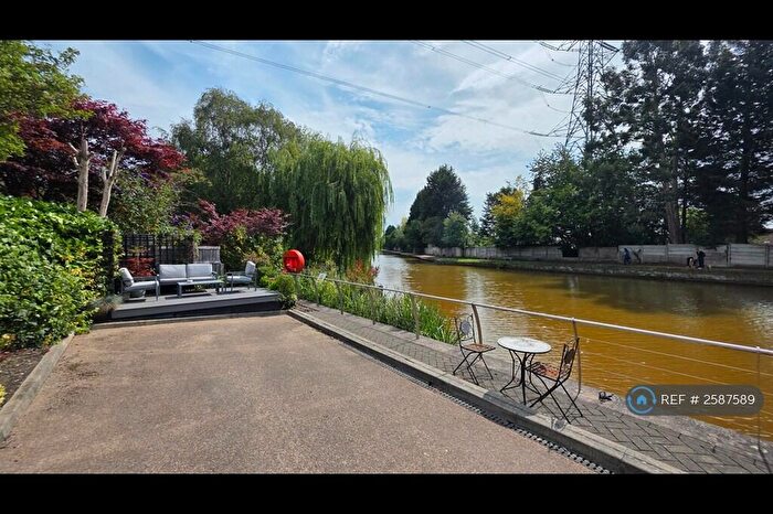 2 Bedroom Flat To Rent In Brindley House, Worsley, Manchester, M28
