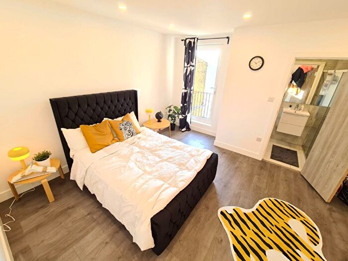 1 Bedroom Flat To Rent In Finchley Road, London, NW3