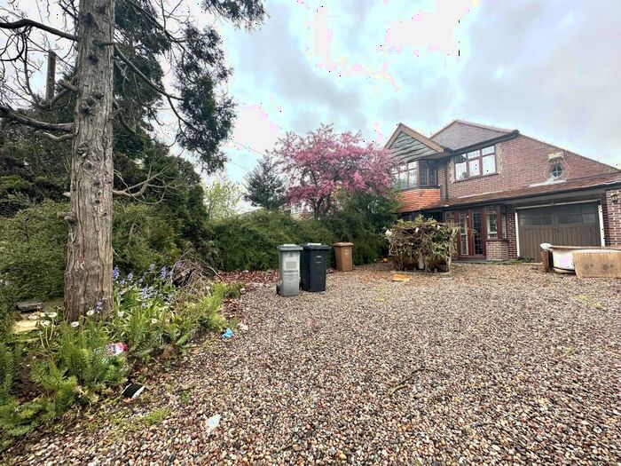 3 Bedroom House To Rent In Chester Road, Castle Bromwich, B36