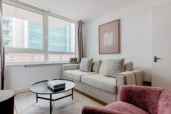 1 Bedroom Flat To Rent In Vauxhall, London, SW8