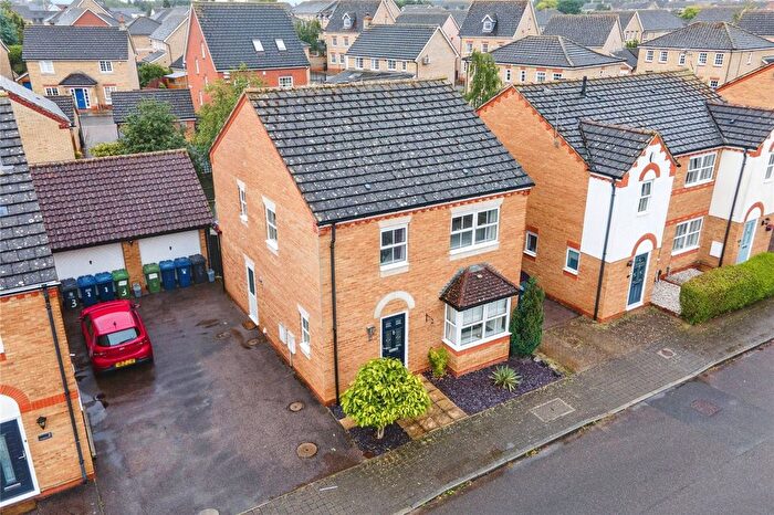 4 Bedroom Detached House For Sale In Woodlark Drive, Cambridge, Cambridgeshire, CB24