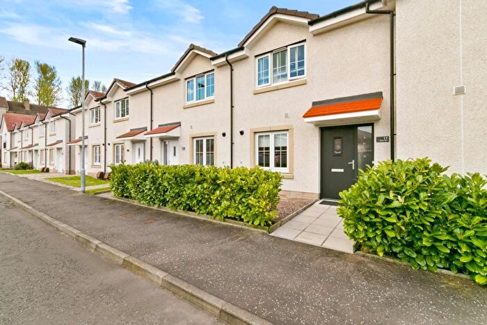 3 Bedroom Terraced House For Sale In Quarry Walk, Thornliebank, G46