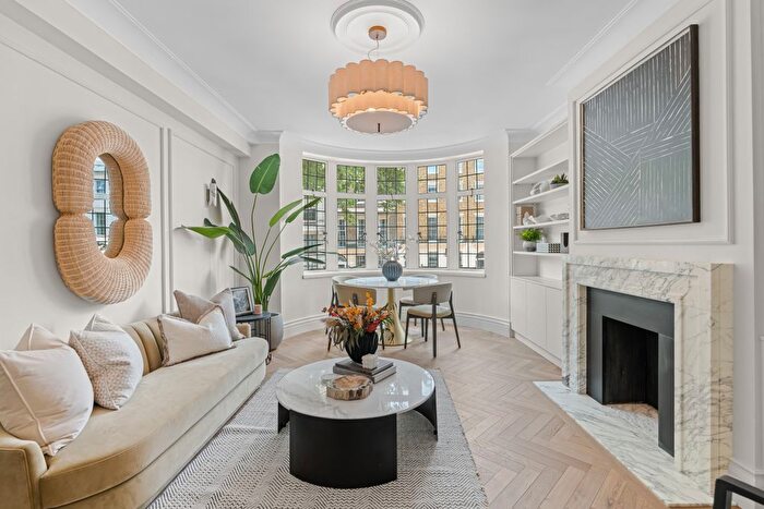 2 Bedroom Flat For Sale In Portland Place, Marylebone, London, United Kingdom, Marylebone, W1B