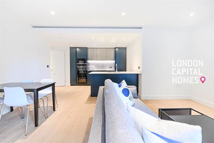 1 Bedroom Apartment To Rent In Harcourt Tower, Marsh Wall, London, E14