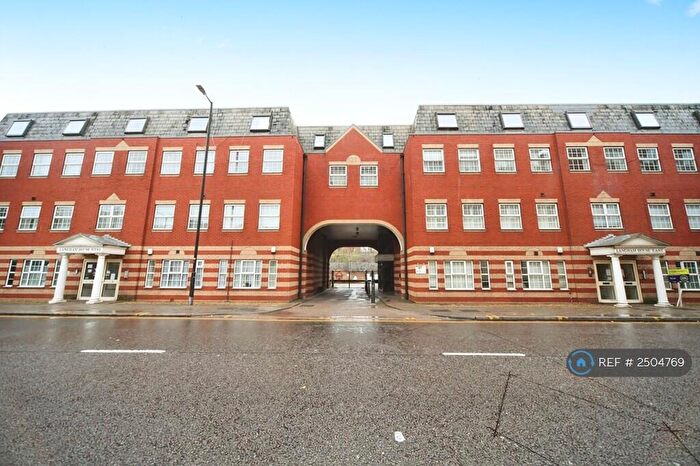 2 Bedroom Flat To Rent In Mill Street, Luton, LU1