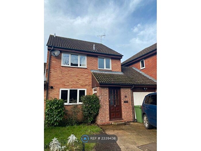 3 Bedroom Detached House To Rent In Fairfax, Bracknell, RG42
