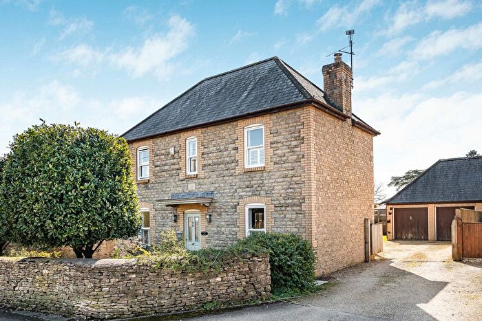 4 Bedroom Detached House For Sale In Northfield Road, Tetbury, Gloucestershire, GL8
