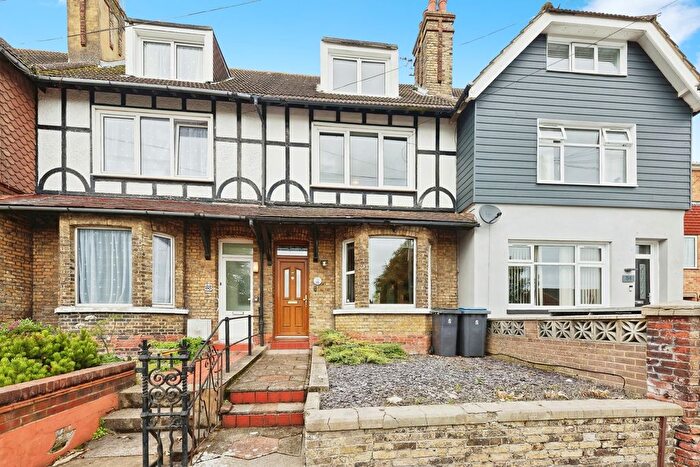 5 Bedroom Terraced House For Sale In Priory Hill, Dover, Kent, CT17