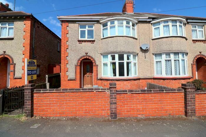 3 Bedroom Semi-Detached House To Rent In Park Avenue, Rushden, NN10