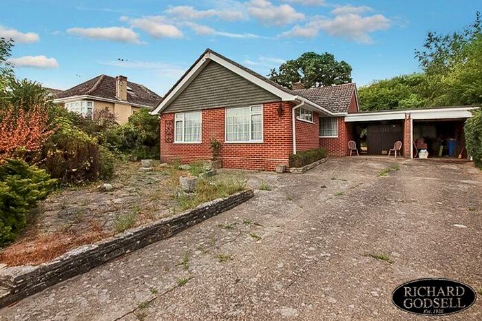 2 Bedroom Detached Bungalow For Sale In Burton Christchurch, BH23