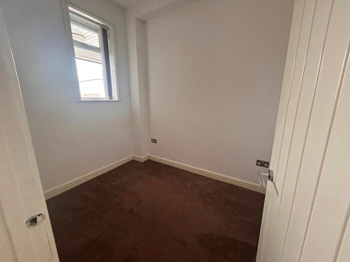 2 Bedroom Apartment To Rent In Middlecroft Lane, Gosport, PO12
