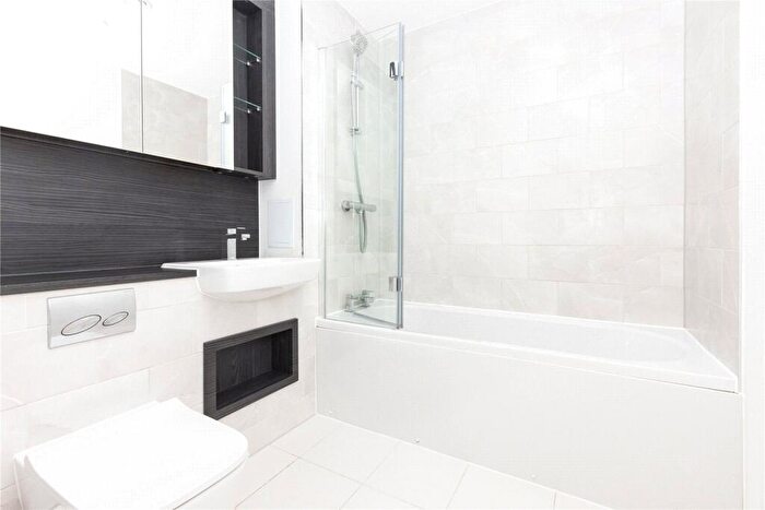 1 Bedroom Apartment To Rent In Perryfield Way, London, NW9