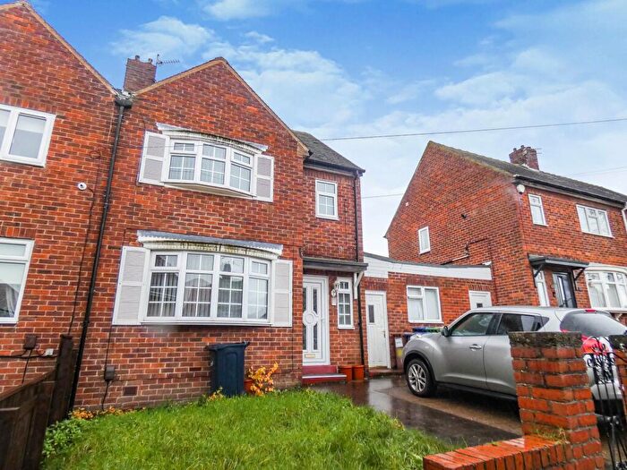 2 Bedroom Semi-Detached House For Sale In Evesham, Sunderland, Tyne And Wear, SR4