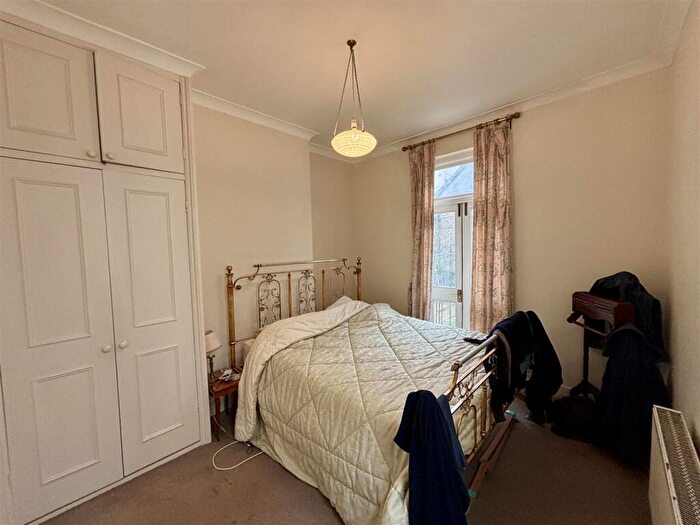 2 Bedroom Apartment To Rent In Brunswick Place, Hove, BN3