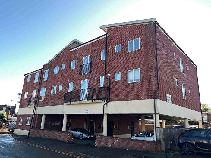 1 Bedroom Flat To Rent In Friars Court, CV11