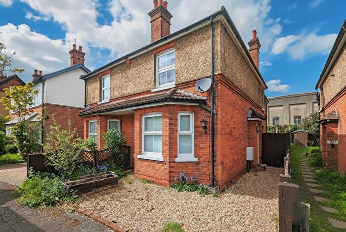 3 Bedroom Semi-Detached House To Rent In Woking, Surrey, GU22