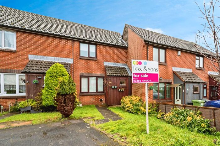 2 Bedroom Terraced House For Sale In Cerne Close, West End, Southampton, SO18