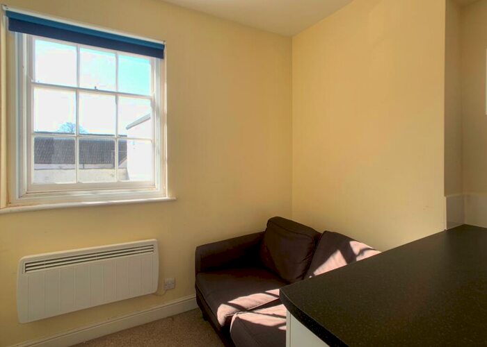 1 Bedroom Flat To Rent In Market Place, Wantage, OX12