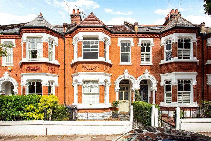 1 Bedroom Flat For Sale In St. Albans Avenue, London, W4