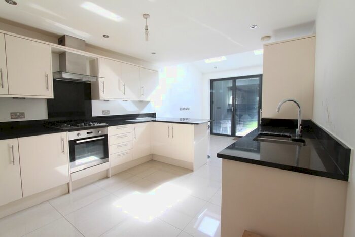 1 Bedroom Flat To Rent In Sidcup Road, Mottingham, London, SE9