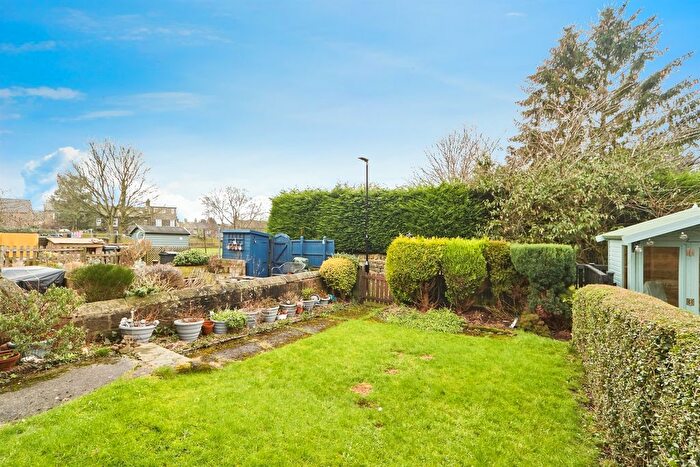3 Bedroom Terraced House For Sale In King Street, Yeadon, Leeds, LS19