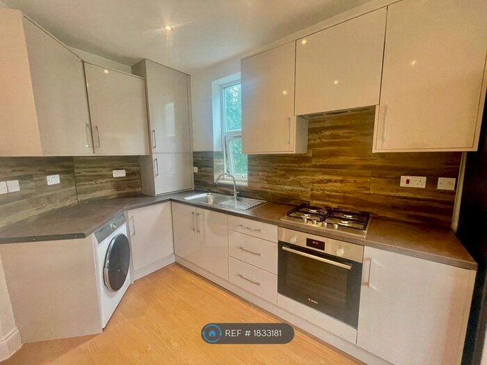 1 Bedroom Flat To Rent In Balfour Road, London, W3