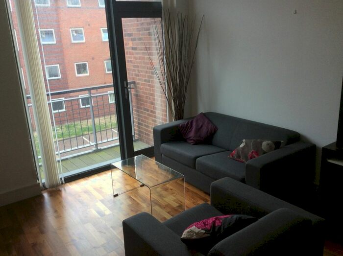 2 Bedroom Flat To Rent In The Symphony Building, Stowell Street, Liverpool, L7