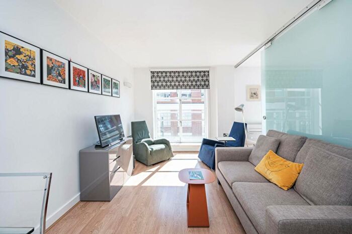 1 Bedroom Flat To Rent In Hardwick Street, Finsbury, London, EC1R