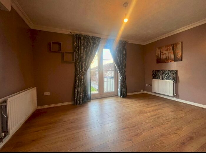 1 Bedroom Property To Rent In Derwent Road, Highwoods, Colchester, CO4