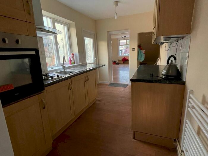 3 Bedroom Property To Rent In Avondale Road, Kettering NN16