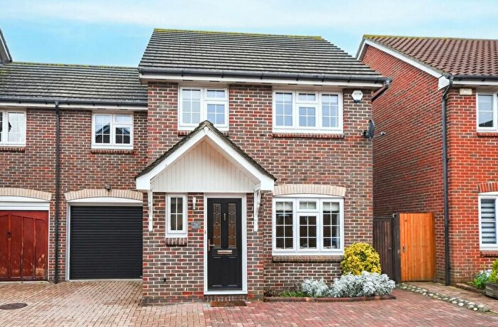 4 Bedroom Semi-Detached House For Sale In Invicta Court, Billericay, CM12