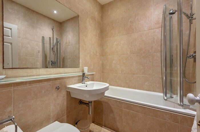 2 Bedroom Cottage To Rent In High Street, NR25