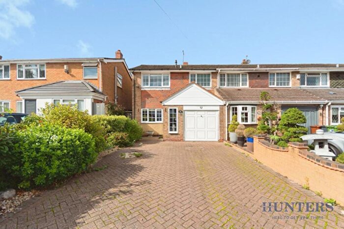 3 Bedroom Semi-Detached House For Sale In Langley Hall Road, Solihull, B92