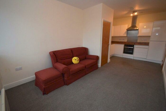 1 Bedroom Flat To Rent In Electra House, Farnsby Street, SN1