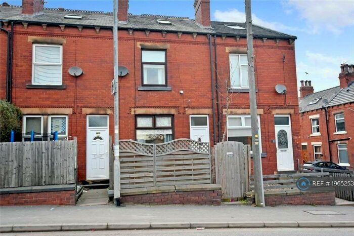 4 Bedroom Terraced House To Rent In Elland Road, Morley, Leeds, LS27