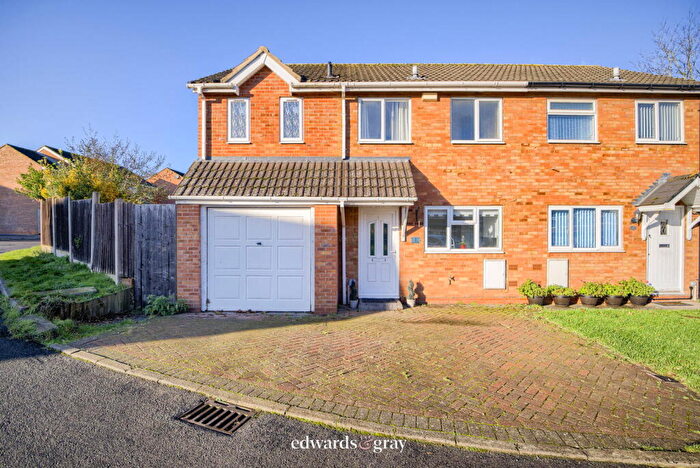 3 Bedroom Semi-Detached House For Sale In Caesar Way, Coleshill, B46