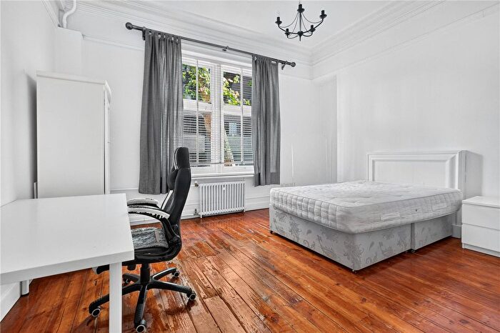 4 Bedroom Flat To Rent In Adeline Place, London, WC1B
