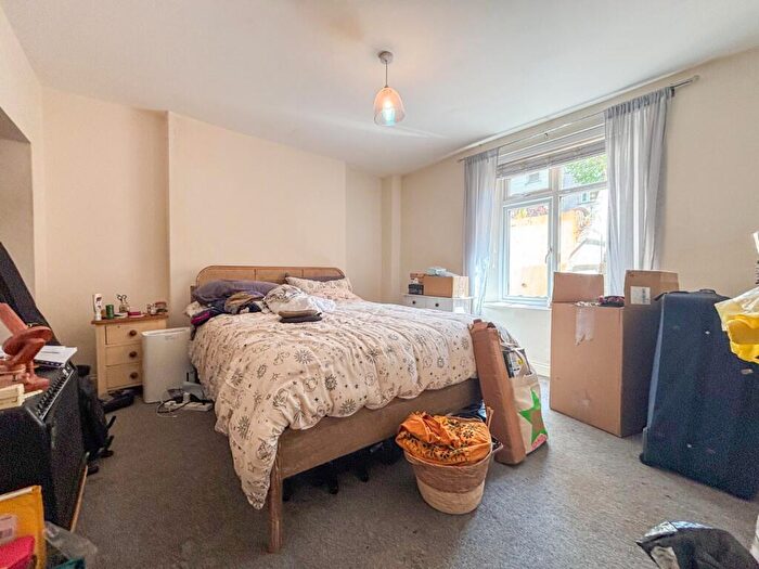 1 Bedroom Apartment To Rent In Sussex Place, Bristol, Somerset, BS2