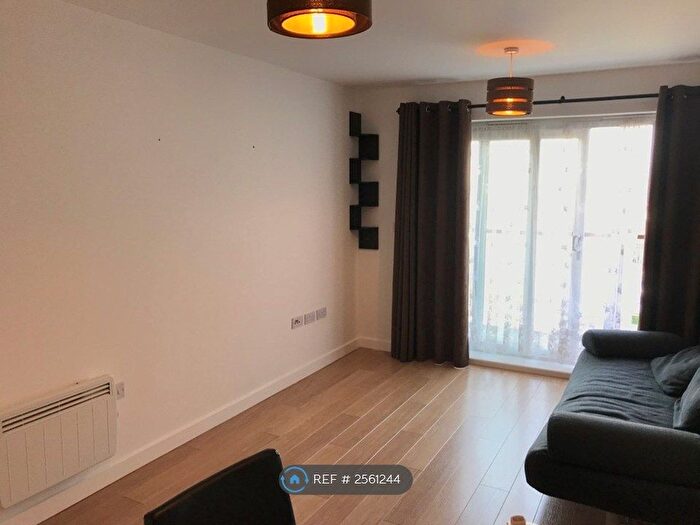 2 Bedroom Flat To Rent In Little Brights Road, Belvedere, DA17