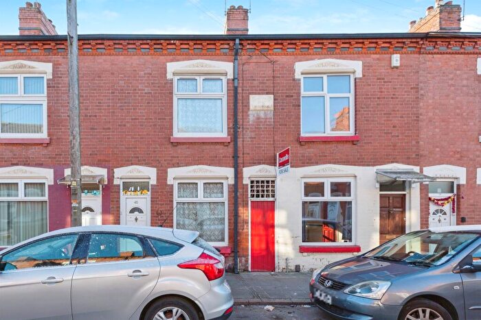 3 Bedroom Terraced House For Sale In Westbourne Street, Leicester, LE4