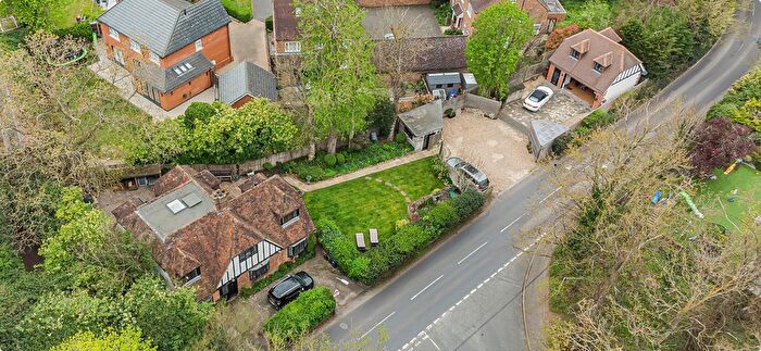 4 Bedroom Detached House For Sale In Common Lane, Wilmington, DA2