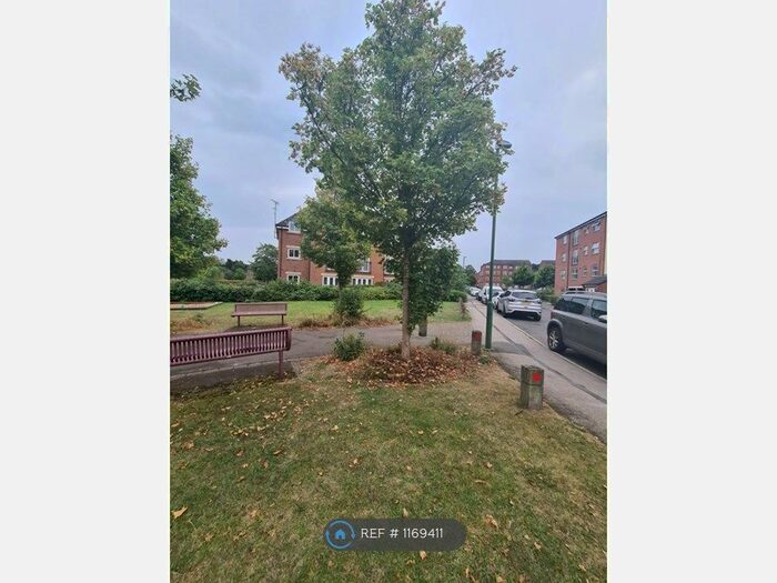 2 Bedroom Flat To Rent In Wharf Lane, Solihull, B91