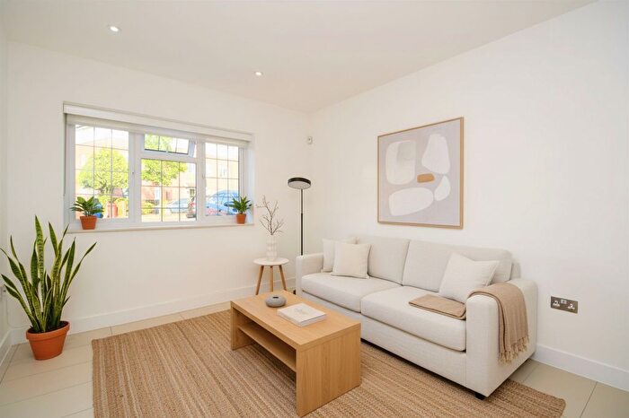 1 Bedroom Studio To Rent In The Studio, Pinner View, Harrow, HA1