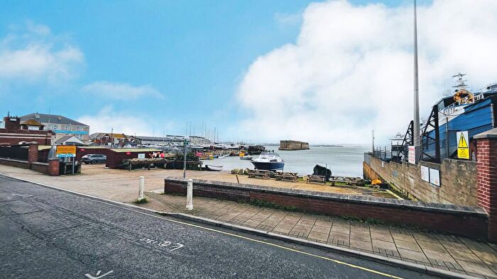 1 Bedroom Flat For Sale In Chandlers Nook, Castletown, Portland, Dorset, DT5