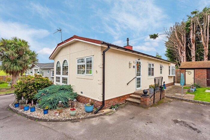 3 Bedroom Park Home For Sale In Layters Green Lane, Chalfont St Peter, SL9