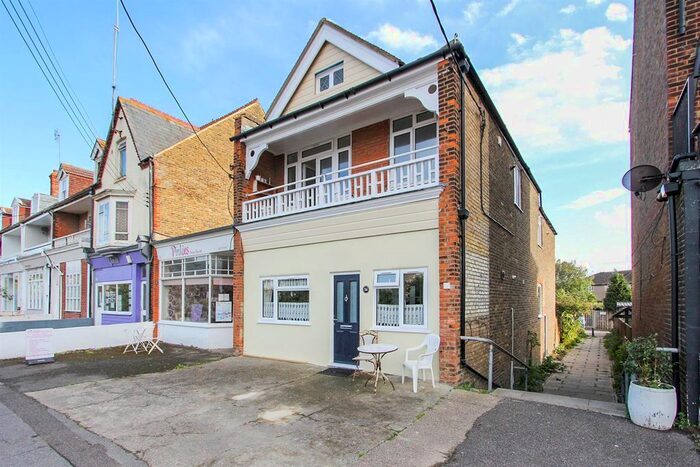 Studio To Rent In Tower Parade, Whitstable, CT5