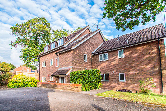 2 Bedroom Apartment To Rent In Avenue Court, Welwyn, AL6