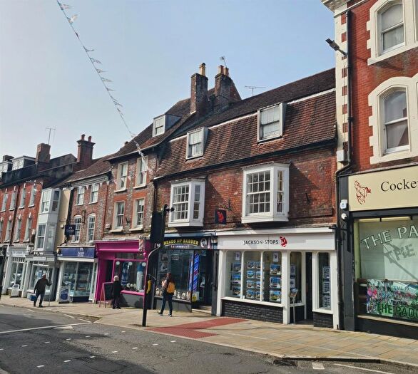 2 Bedroom Flat For Sale In Salisbury Street, Blandford Forum, DT11