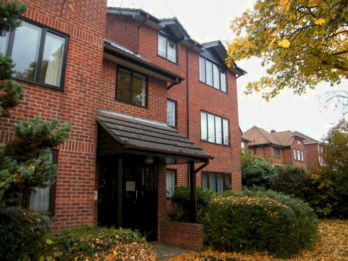 Studio To Rent In Winchester Road, Southampton, SO16